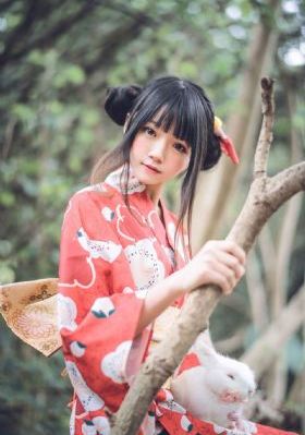 国产粉嫩美女在线直\_免费观看高清版