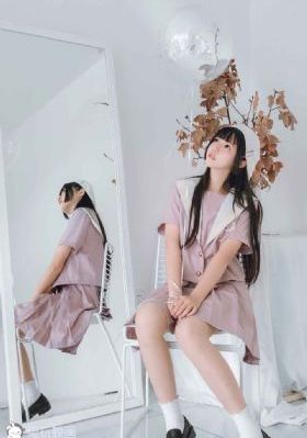 被三个男人躁一夜好爽视频_BD韩语在线观看